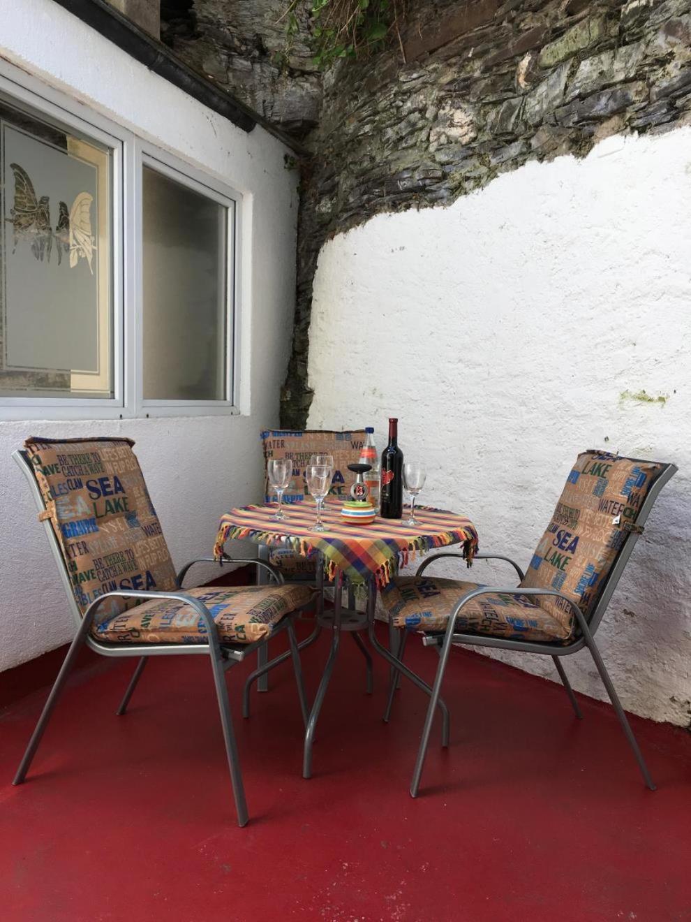 Mosel Ferienhaus Zell Buitenkant foto