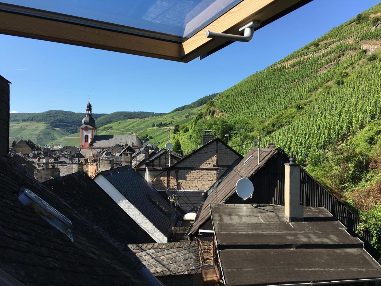 Mosel Ferienhaus Zell Buitenkant foto